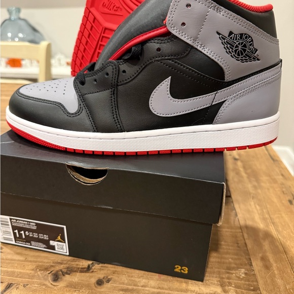 Jordan Men's Black, Gray, and Red Sneakers - Picture 3 of 6